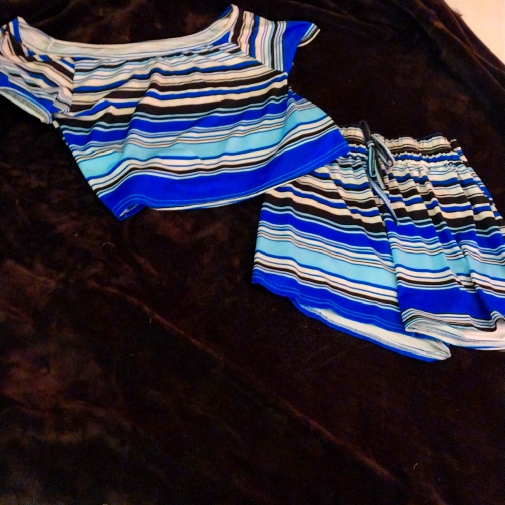 2pc short crop top set